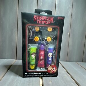 Stranger Things Beauty Charm Bracelet Lip Gloss Set
